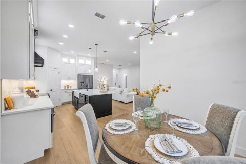 Casa en venta en Winter Haven, Florida, 5 dormitorios, 197.88 m2 № 1912641 - foto 16