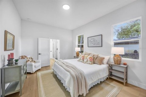 Casa en venta en Winter Haven, Florida, 5 dormitorios, 197.88 m2 № 1912641 - foto 17