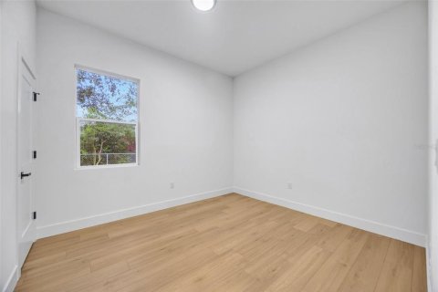 Casa en venta en Winter Haven, Florida, 5 dormitorios, 197.88 m2 № 1912641 - foto 25