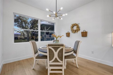 Casa en venta en Winter Haven, Florida, 5 dormitorios, 197.88 m2 № 1912641 - foto 15