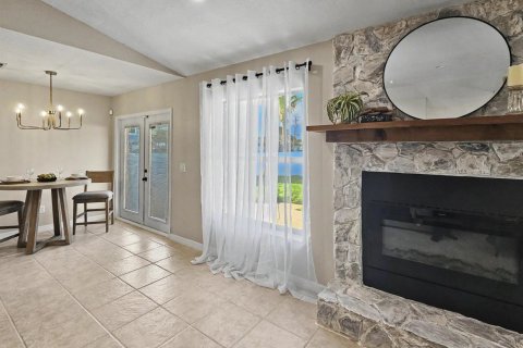 House in Port St. Lucie, Florida 4 bedrooms, 176.7 sq.m. № 2367754 - photo 14
