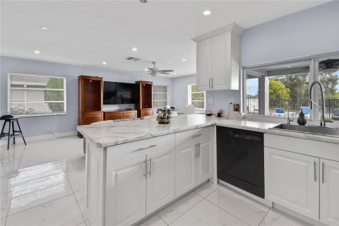 Casa en alquiler en Weston, Florida, 4 dormitorios, 226.68 m2 № 1991394 - foto 28