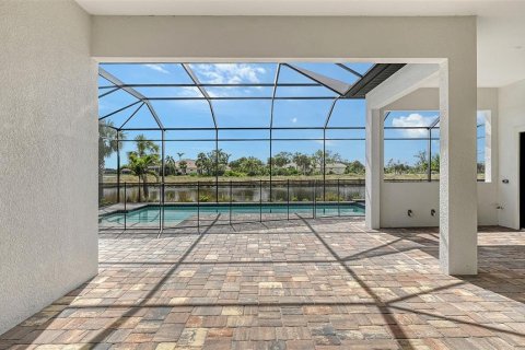 House in Englewood, Florida 3 bedrooms, 253.25 sq.m. № 1255725 - photo 7