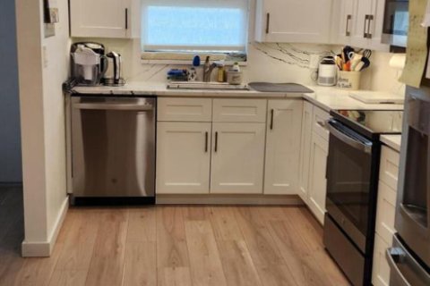 Condo in Pompano Beach, Florida, 2 bedrooms  № 2086550 - photo 4