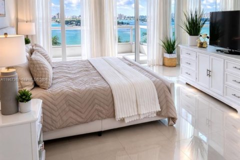 Condominio en alquiler en Miami, Florida, 2 dormitorios, 128.39 m2 № 2081393 - foto 9