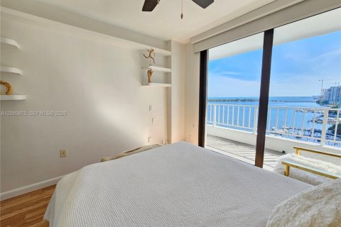 Copropriété à louer à Miami, Floride: 2 chambres, 87.79 m2 № 2385111 - photo 11