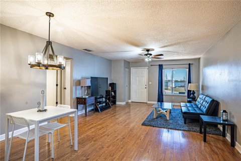 Condo in Winter Haven, Florida, 2 bedrooms  № 1574838 - photo 3