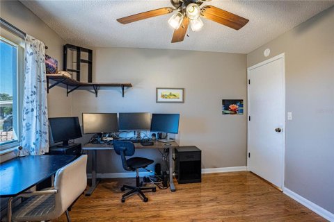 Condo in Winter Haven, Florida, 2 bedrooms  № 1574838 - photo 10