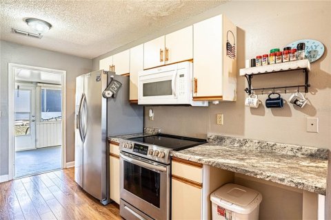 Condo in Winter Haven, Florida, 2 bedrooms  № 1574838 - photo 6