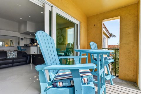 Condo in Hypoluxo, Florida, 3 bedrooms  № 2088406 - photo 10