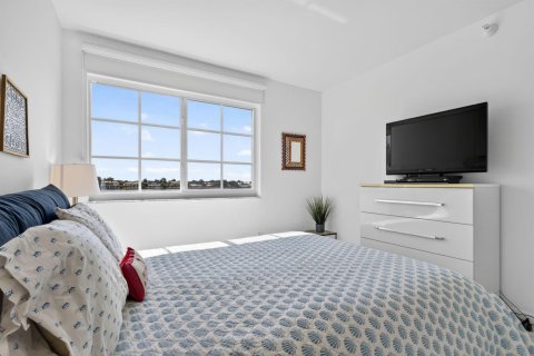 Condo in Hypoluxo, Florida, 3 bedrooms  № 2088406 - photo 20