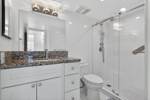 Condo in Hypoluxo, Florida, 3 bedrooms  № 2088406 - photo 3