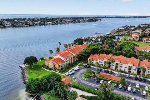Condo in Hypoluxo, Florida, 3 bedrooms  № 2088406 - photo 29