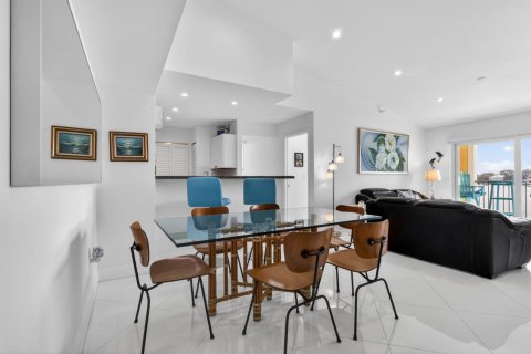Condo in Hypoluxo, Florida, 3 bedrooms  № 2088406