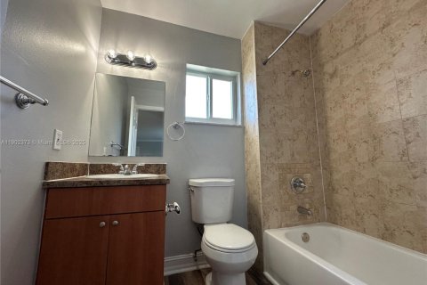 Apartment in Fort Lauderdale, Florida № 1953778 - photo 16