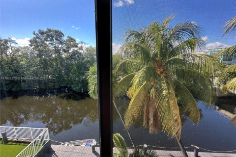 Apartment in Fort Lauderdale, Florida № 1953778 - photo 14