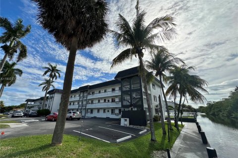 Apartment in Fort Lauderdale, Florida № 1953778 - photo 27