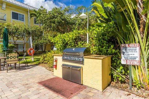 Condo in Fort Lauderdale, Florida, 2 bedrooms  № 1875564 - photo 30
