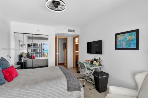 Condo in Sunny Isles Beach, Florida, 3 bedrooms  № 1799293 - photo 21