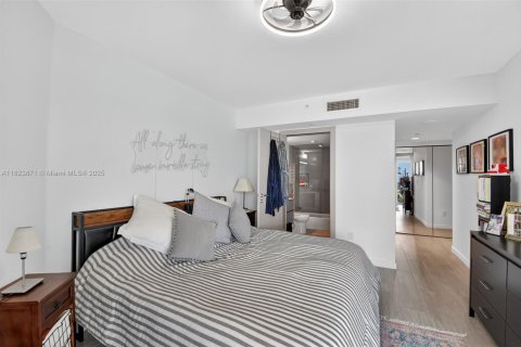 Condo in Sunny Isles Beach, Florida, 3 bedrooms  № 1799293 - photo 26
