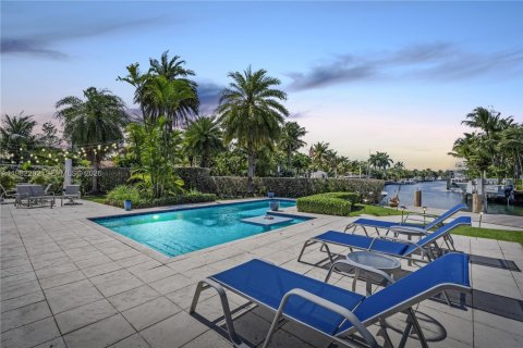 Купить виллу или дом в Норт-Майами, Флорида 4 спальни, 249.63м2, № 2049727 - фото 3