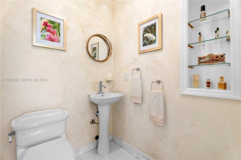 Купить виллу или дом в Норт-Майами, Флорида 4 спальни, 249.63м2, № 2049727 - фото 18