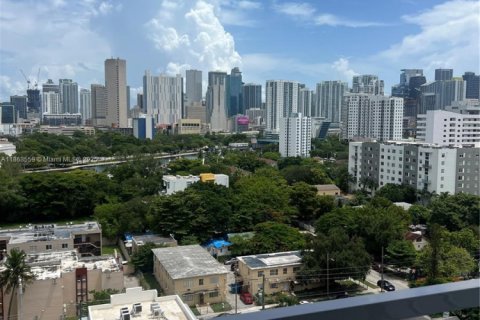Apartment in Miami, Florida 3 bedrooms, 128.76 sq.m. № 1897696 - photo 7