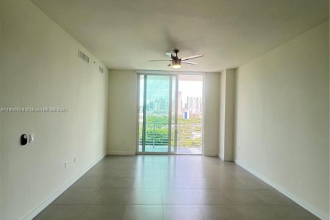 Apartment in Miami, Florida 3 bedrooms, 128.76 sq.m. № 1897696 - photo 5