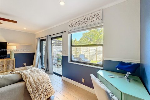 Adosado en alquiler en Wilton Manors, Florida, 2 dormitorios, 120.03 m2 № 2043630 - foto 12