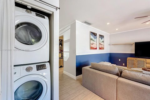 Adosado en alquiler en Wilton Manors, Florida, 2 dormitorios, 120.03 m2 № 2043630 - foto 26