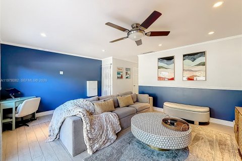 Adosado en alquiler en Wilton Manors, Florida, 2 dormitorios, 120.03 m2 № 2043630 - foto 13