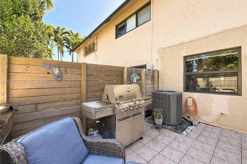 Adosado en alquiler en Wilton Manors, Florida, 2 dormitorios, 120.03 m2 № 2043630 - foto 30