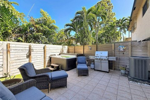 Adosado en alquiler en Wilton Manors, Florida, 2 dormitorios, 120.03 m2 № 2043630 - foto 27