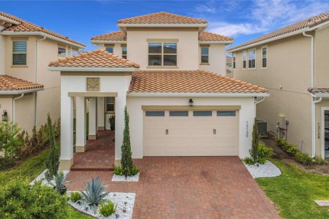 Casa en venta en Orlando, Florida, 4 dormitorios, 219.62 m2 № 2109823 - foto 2
