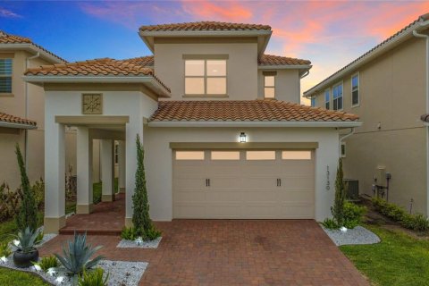 Casa en Orlando, Florida 4 dormitorios, 219.62 m2 № 2109823