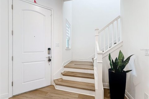 Casa en venta en Orlando, Florida, 4 dormitorios, 219.62 m2 № 2109823 - foto 7