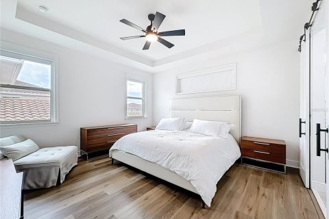 Casa en venta en Orlando, Florida, 4 dormitorios, 219.62 m2 № 2109823 - foto 25