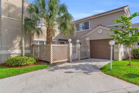 Adosado en Cooper City, Florida 3 dormitorios, 154.78 m2 № 2183503