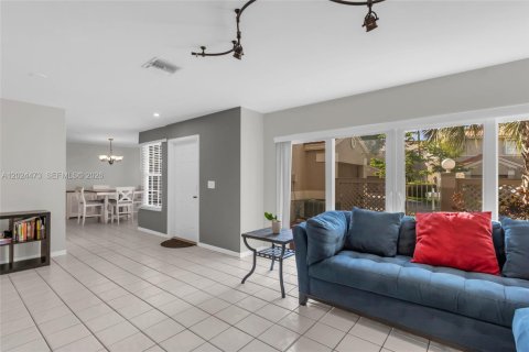Adosado en venta en Cooper City, Florida, 3 dormitorios, 154.78 m2 № 2183503 - foto 10