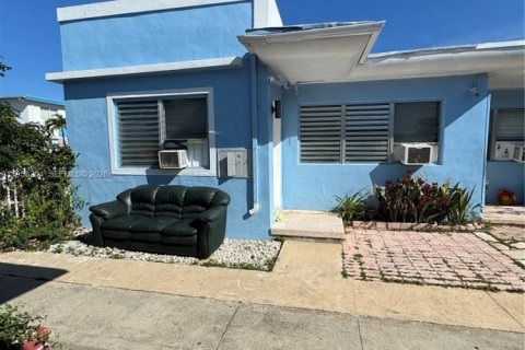 Commercial property in Miami Beach, Florida 318 sq.m. № 2020951 - photo 5