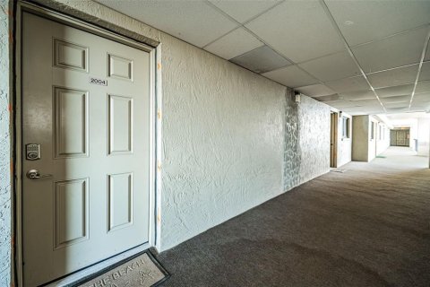 Condominio en venta en Clearwater, Florida, 1 dormitorio, 82.22 m2 № 1904778 - foto 20