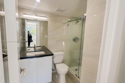 Condominio en venta en North Miami Beach, Florida, 2 dormitorios, 111.48 m2 № 1892269 - foto 14