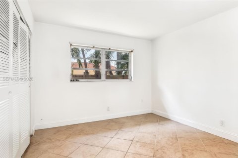 Villa ou maison à vendre à Pembroke Pines, Floride: 3 chambres, 153.75 m2 № 2242210 - photo 18