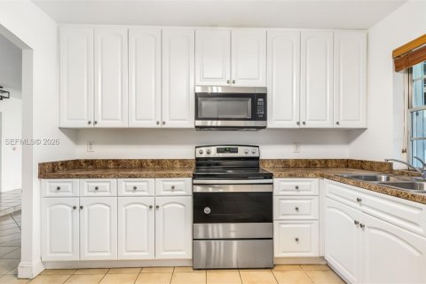 Villa ou maison à vendre à Pembroke Pines, Floride: 3 chambres, 153.75 m2 № 2242210 - photo 21
