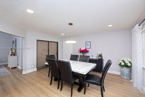 Купить виллу или дом в Делрей-Бич, Флорида 2 спальни, 113.81м2, № 2052692 - фото 9