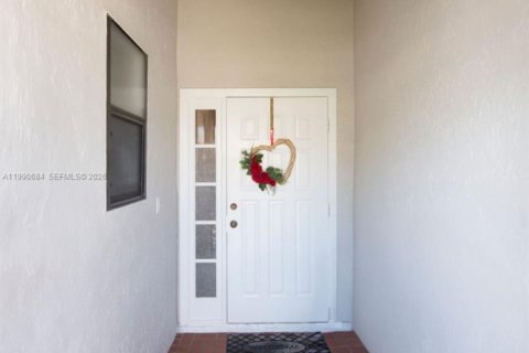 Купить виллу или дом в Делрей-Бич, Флорида 2 спальни, 113.81м2, № 2052692 - фото 2