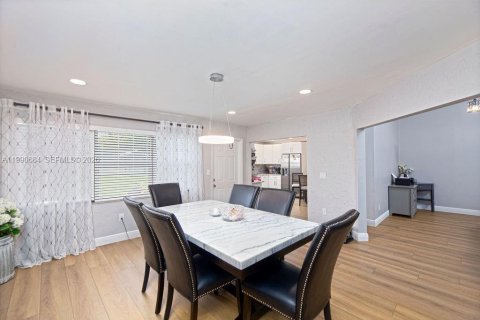 Купить виллу или дом в Делрей-Бич, Флорида 2 спальни, 113.81м2, № 2052692 - фото 7