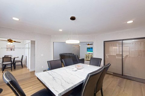 Купить виллу или дом в Делрей-Бич, Флорида 2 спальни, 113.81м2, № 2052692 - фото 8