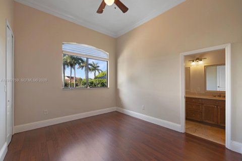 Villa ou maison à vendre à Palmetto Bay, Floride: 5 chambres, 298.12 m2 № 2046529 - photo 27