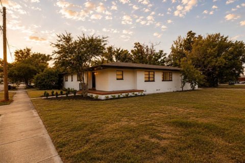 Купить виллу или дом в Тампа, Флорида 8 комнат, 143.63м2, № 2149060 - фото 7